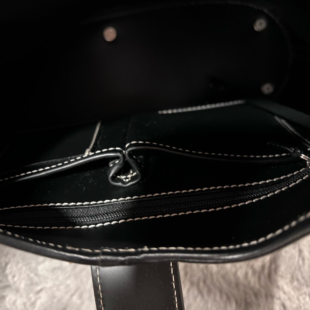 Dooney & Bourke Signature Shoulder Bag blackβ€οΈLike Newπππ - Picture 9 of 11